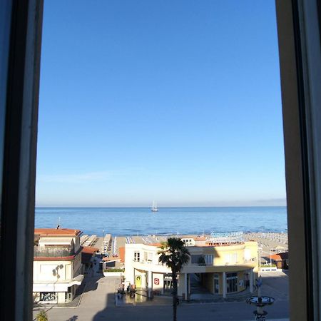 Grand Hotel Royal Viareggio Exterior foto