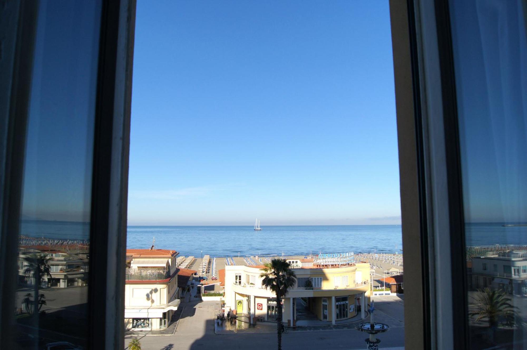 Grand Hotel Royal Viareggio Exterior foto